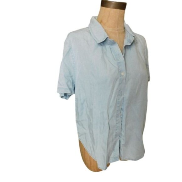 Frame Size XL Light Wash Denim Button Down Cropped Shirt - Picture 2 of 2